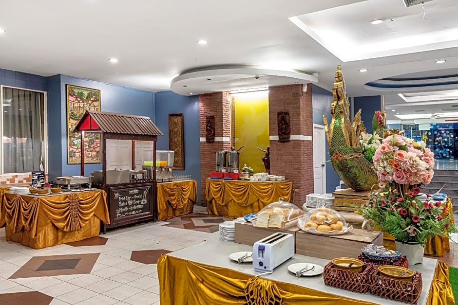 Ayothaya Riverside Hotel