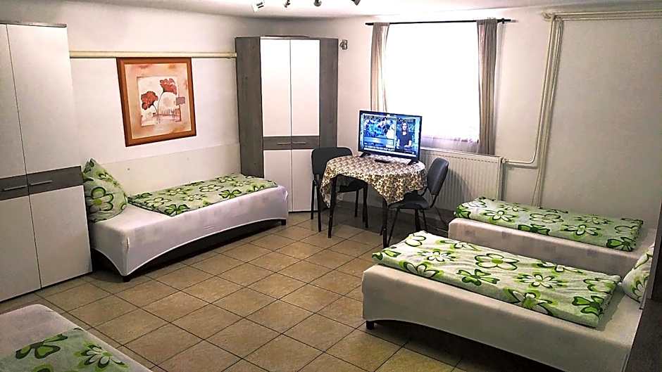 Hostel Maros