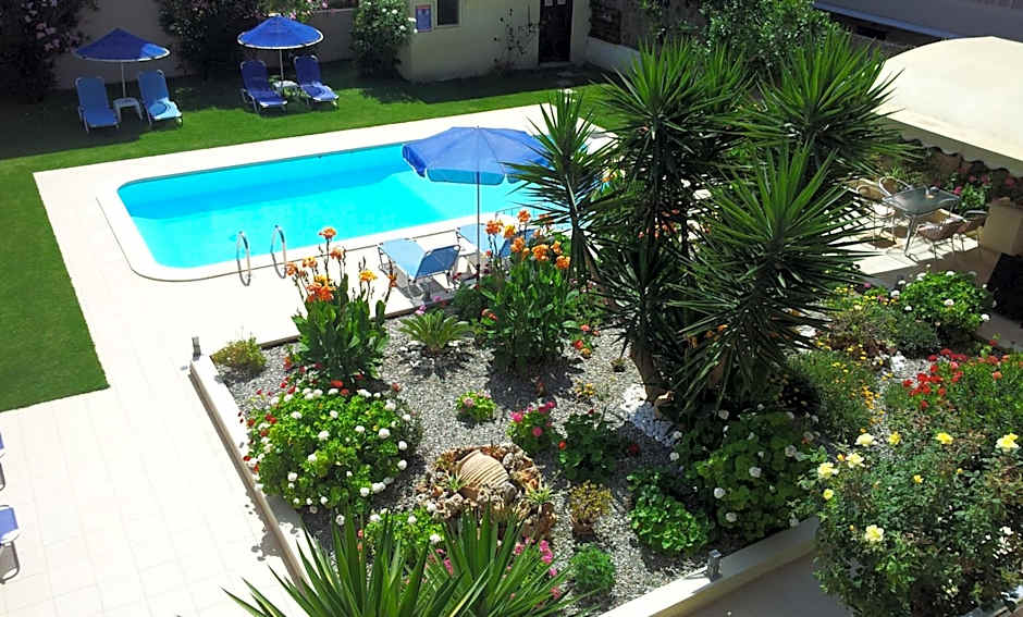 Nicolas Studios & Apartments