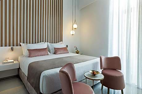 Executive Duplex suite with spa bath