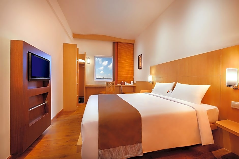 Ibis Bali Kuta Hotel