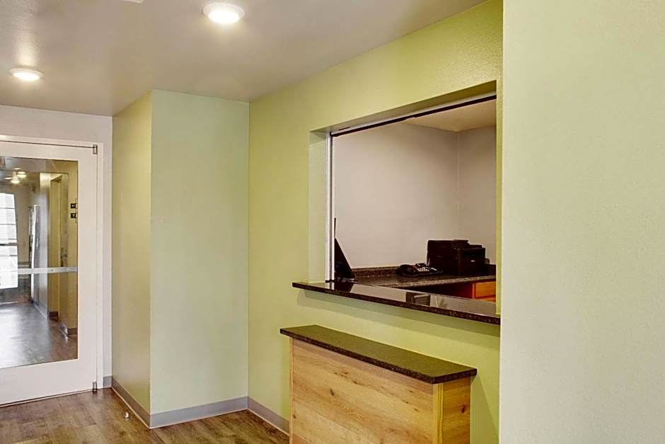 WoodSpring Suites Conroe