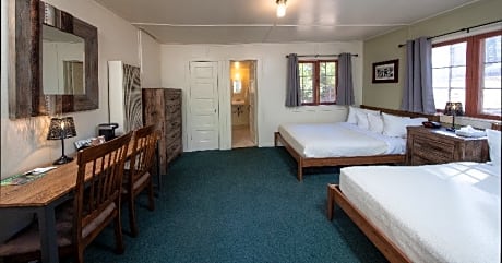 Grant Grove Duplex Cabin - 2 Double Beds