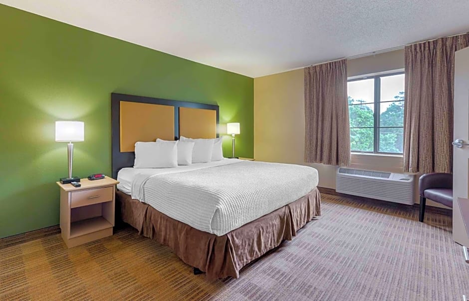 Extended Stay America Select Suites - Raleigh - RTP - 4610 Miami Blvd.