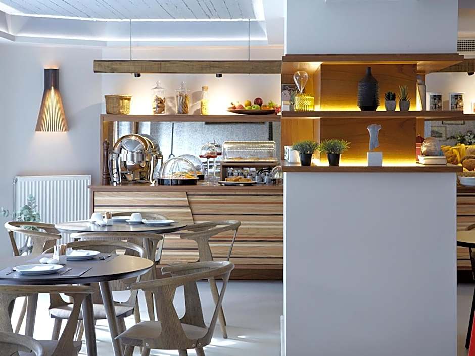 Apollon Library Suites