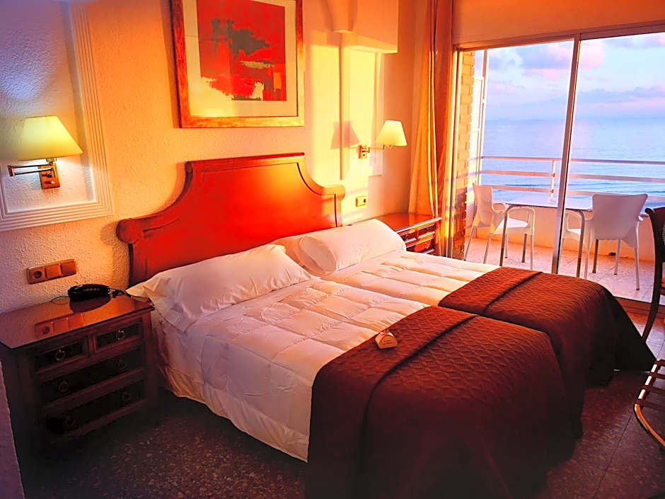 Photo 1 of 13 of Double Room with Sea View