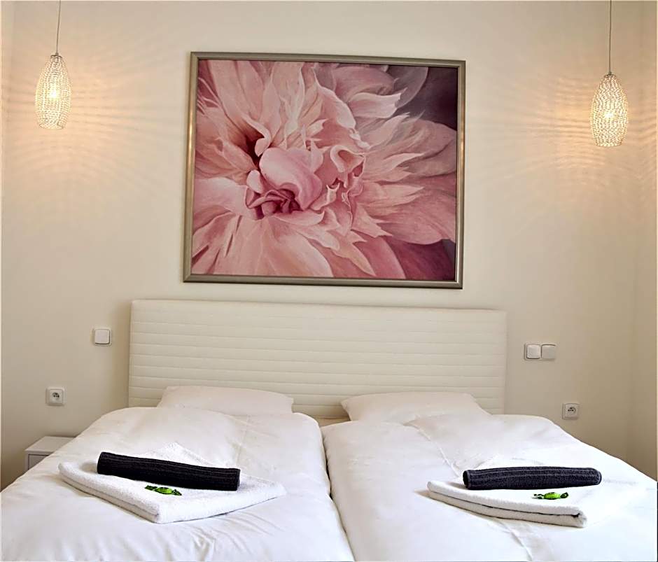 Flowers apartments