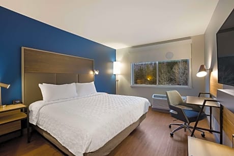 King Room with Walk-In Shower