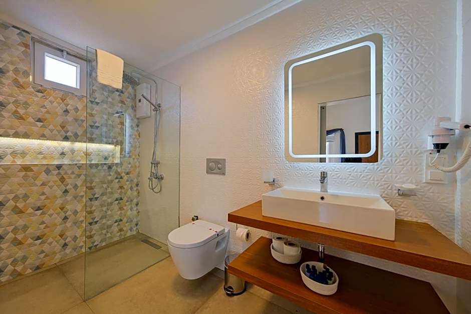 Larimar Suite Hotel