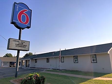 Motel 6 Ponca City, OK