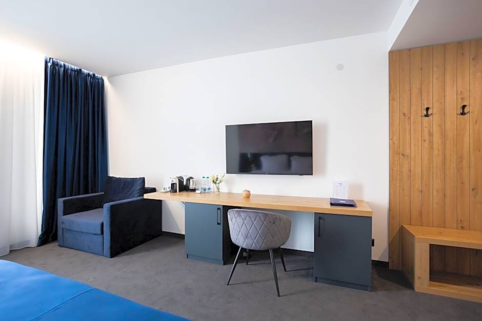 Blue Star Luxury Hotel