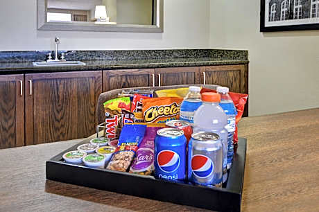 2 Room Premium Suite-1 King Bed-Nonsmoking