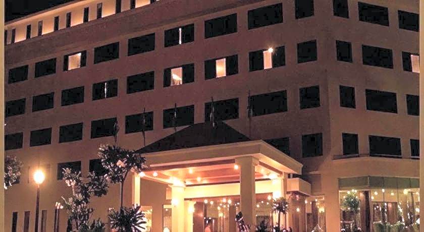 Sri U-Thong Grand Hotel