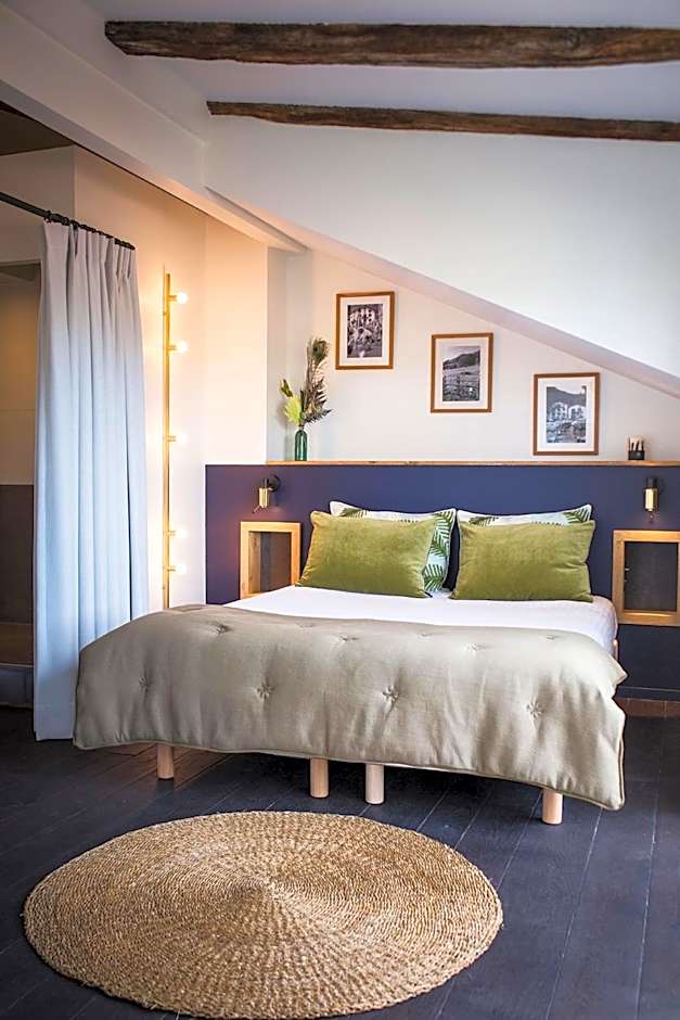 Photo 1 of 5 of Suite, Terrace