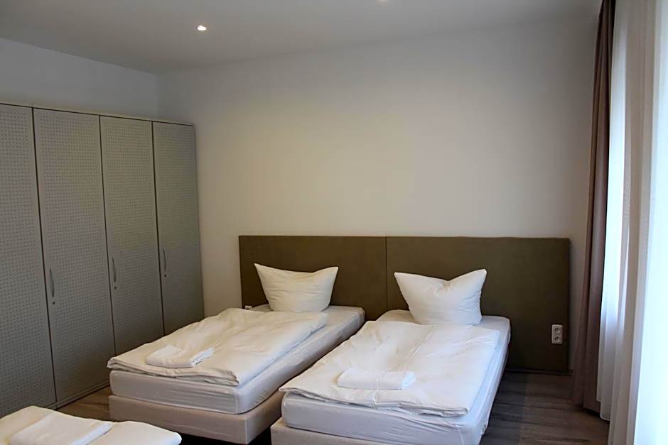 Slamba Hostel