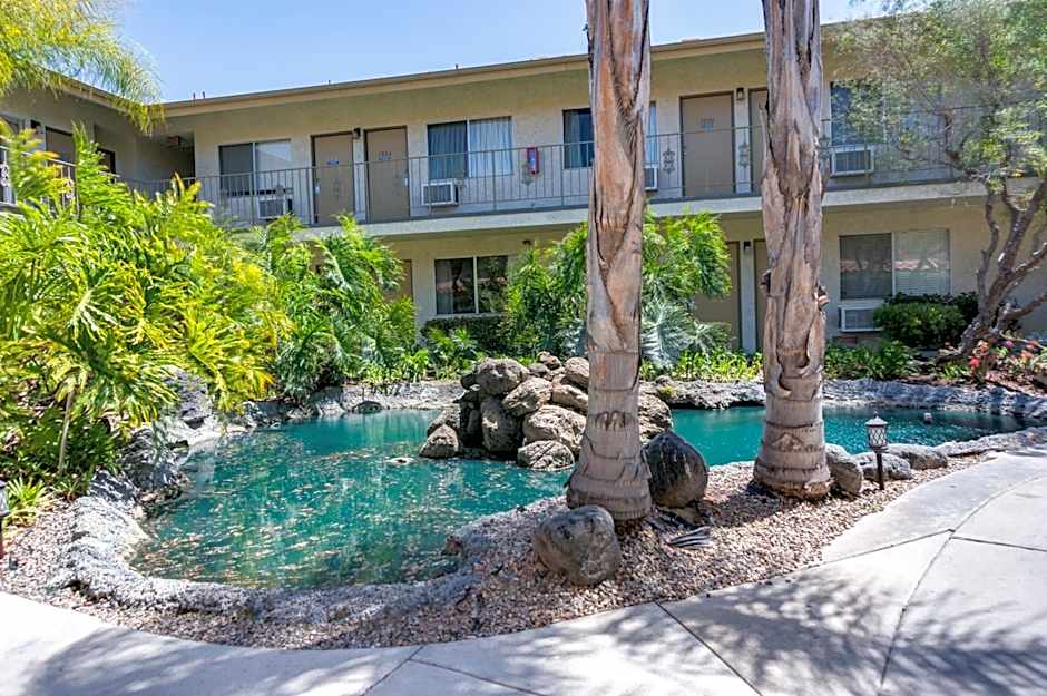 California Suites Hotel