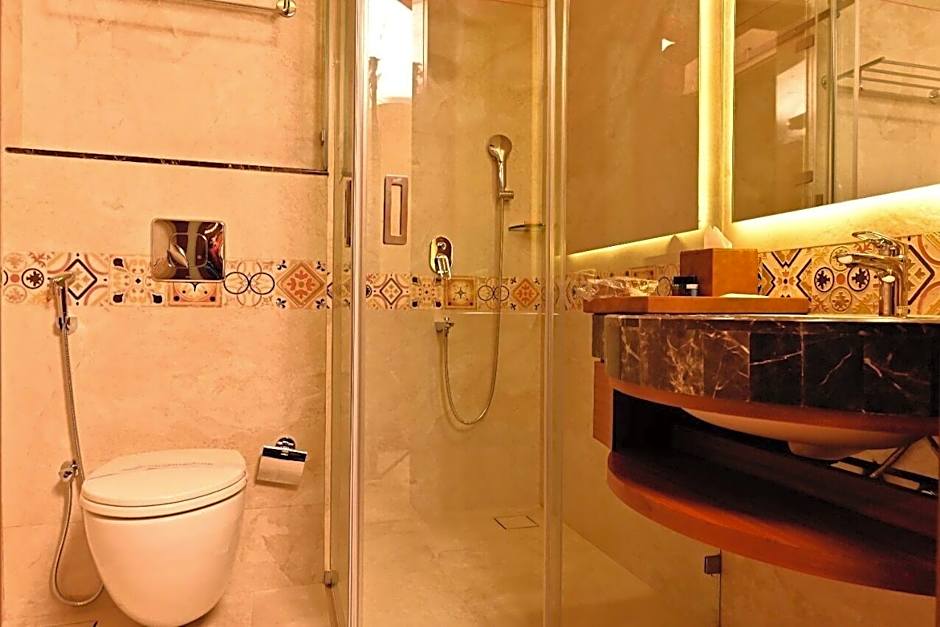 Pristine Hotel