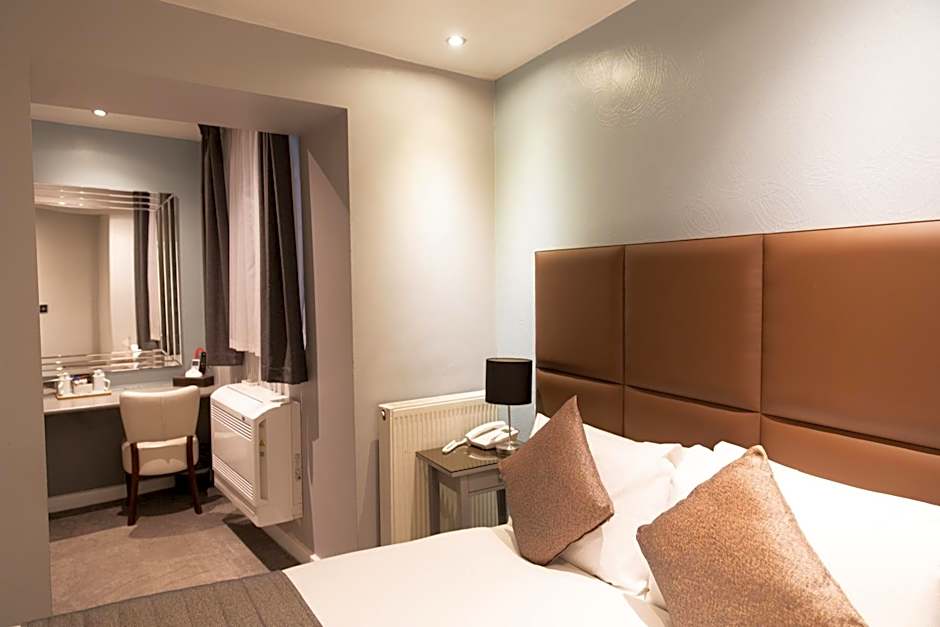 Duke Of Leinster Hotel