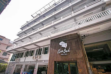 Fine Bed Hotel