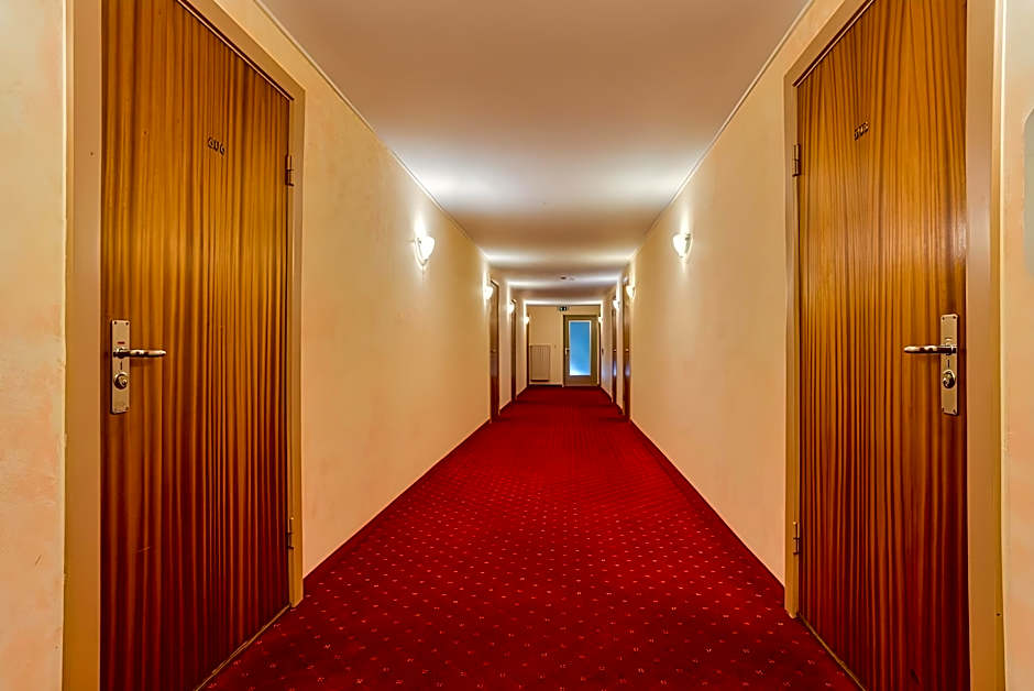 FF&E Hotel Dania