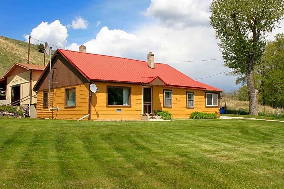 Sportsman Lodge Melrose MT