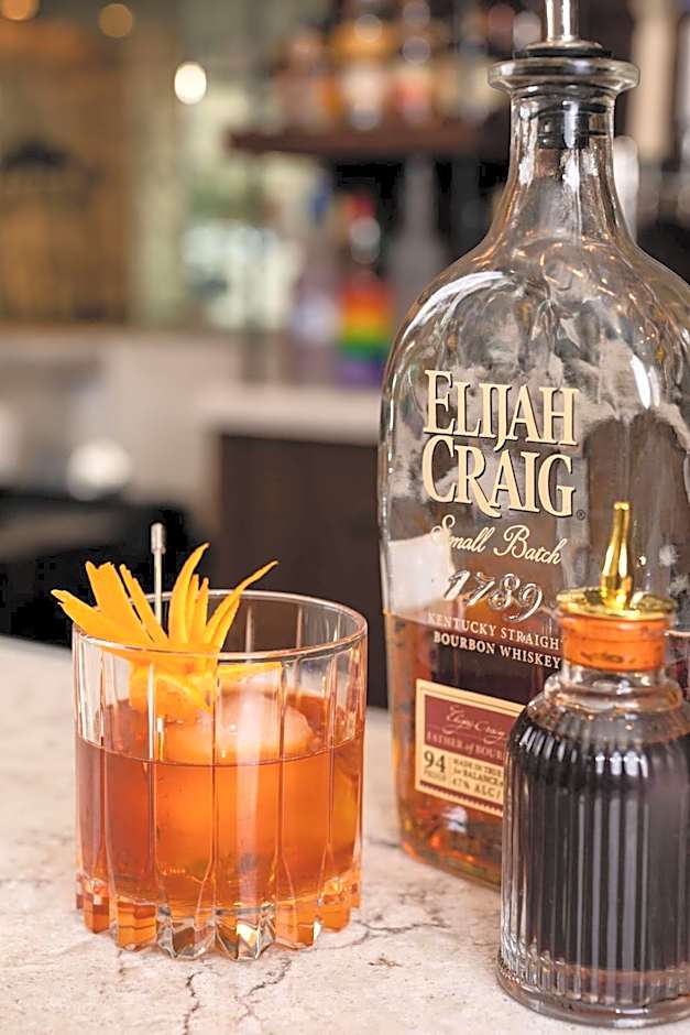 The Peregrine Omaha Downtown Curio Collection by Hilton