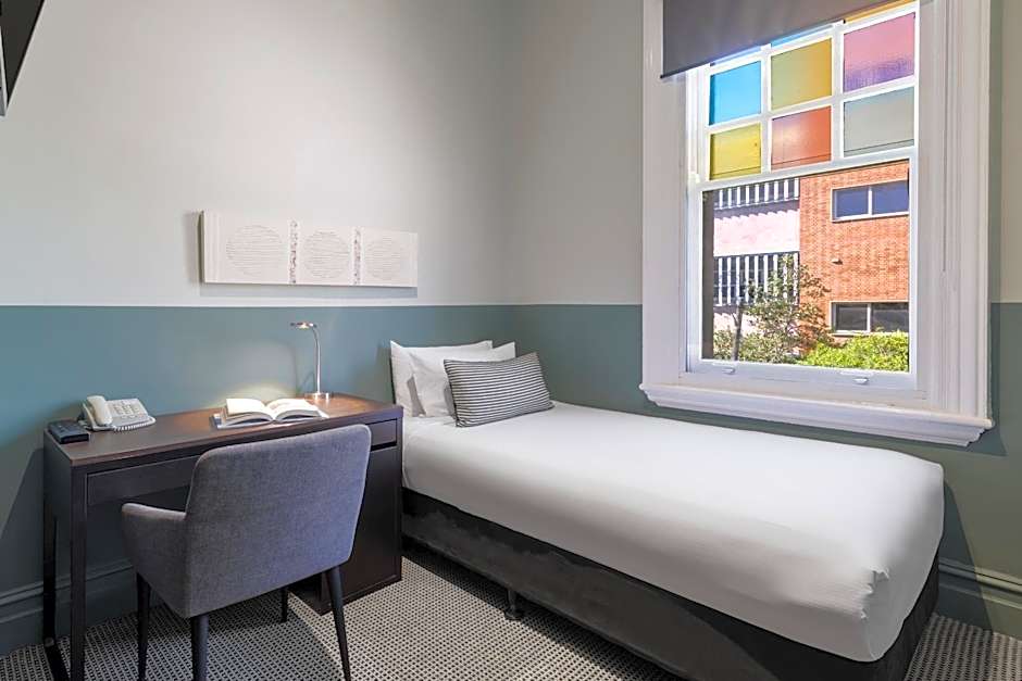 Vulcan Hotel Sydney