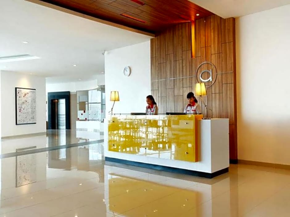 Amaris Hotel Season City