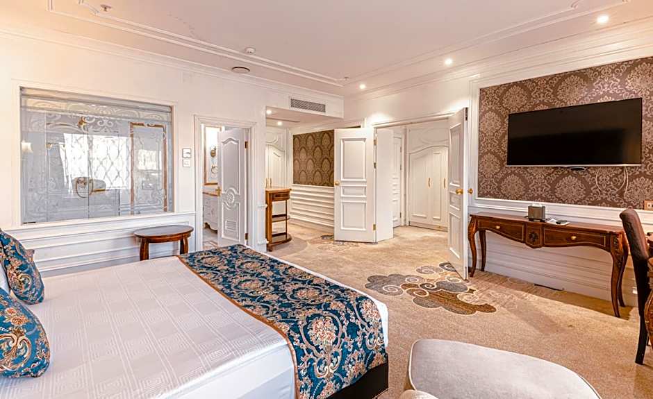 Photo 1 of 4 of Deluxe Suite