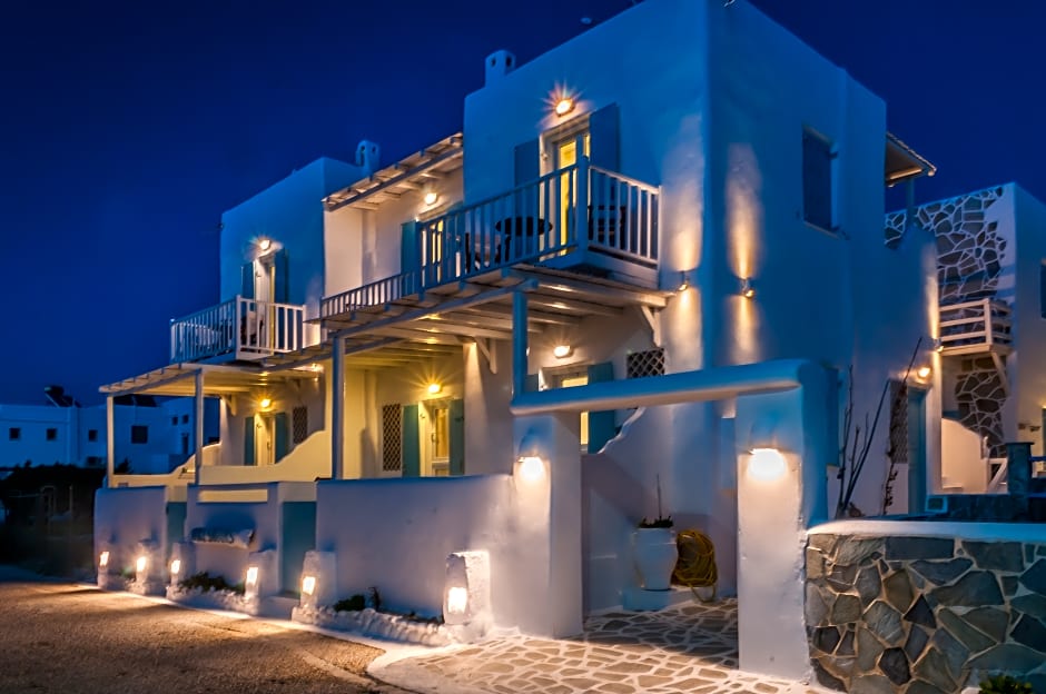 Niki Savvas Rooms & Studios