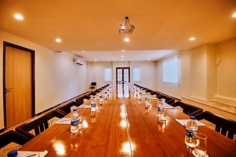 Sterling Jaisinghgarh Udaipur