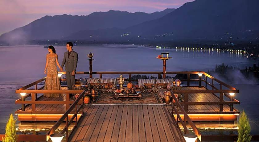 Taj Dal View, Srinagar