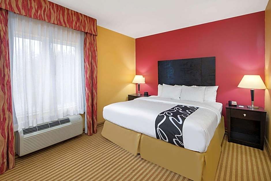 La Quinta Inn & Suites by Wyndham Union City