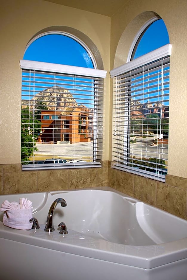 Sedona Springs Resort, a VRI resort
