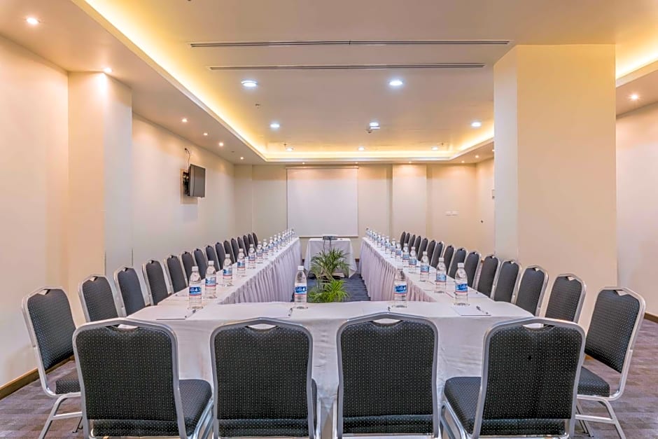 Hampton Inn & Suites by Hilton Salamanca Bajio