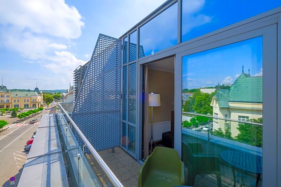 Business Hotel Astrum Laus