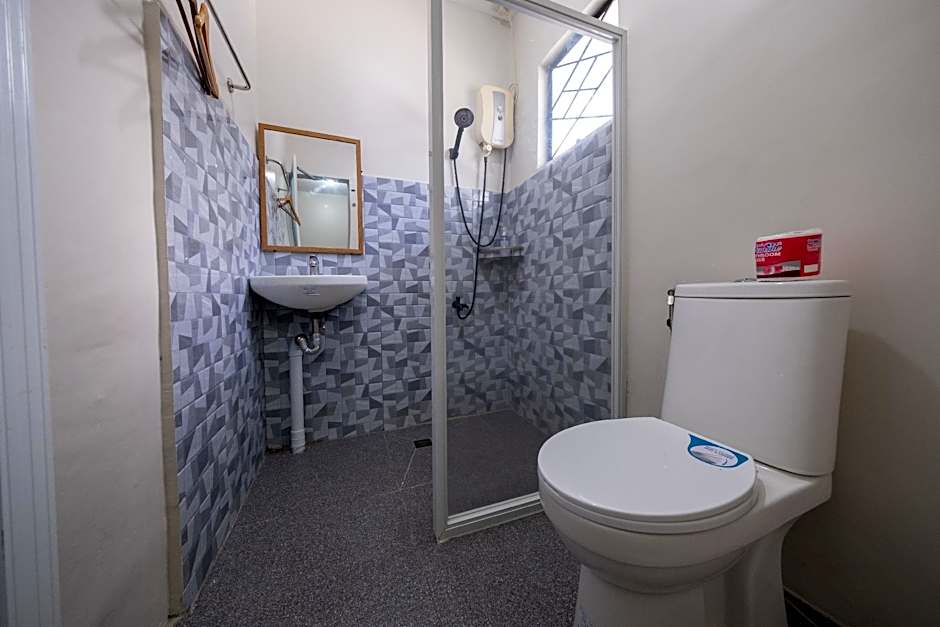 RedDoorz Plus @ Casa Lucia Sindalan San Fernando City Pampanga