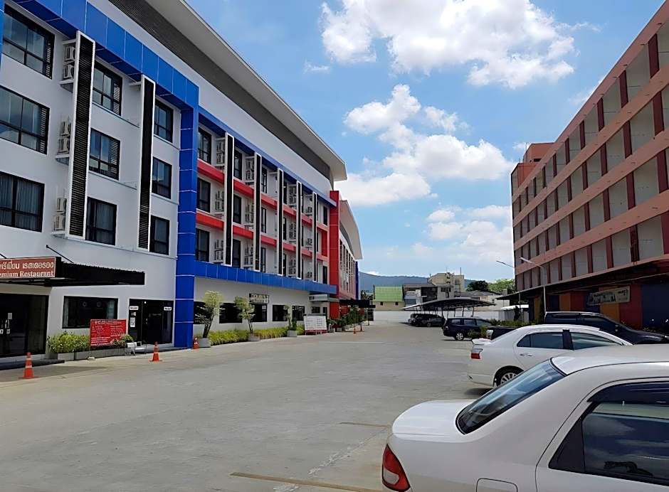 Sakura Budget Hotel
