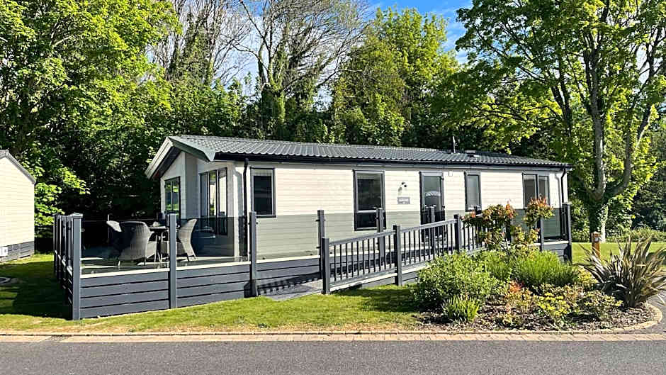 Luxury Lodge - Hoburne Devon Bay