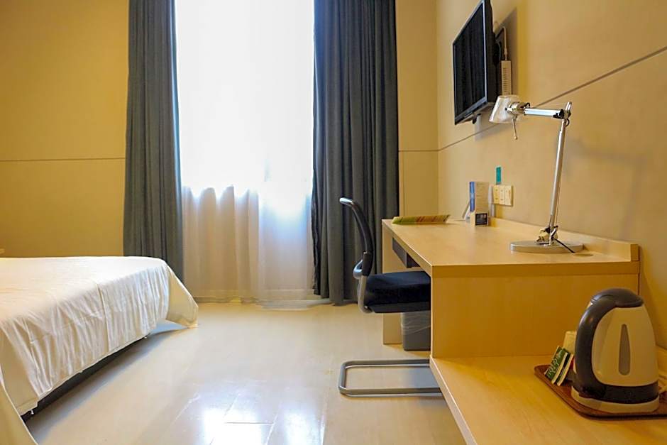 Jinjiang Inn Shanghai Chedun Studio City