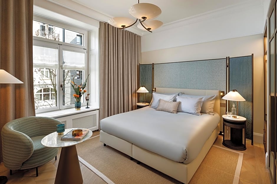 Small Luxury Hotel Ambassador a l'Opera