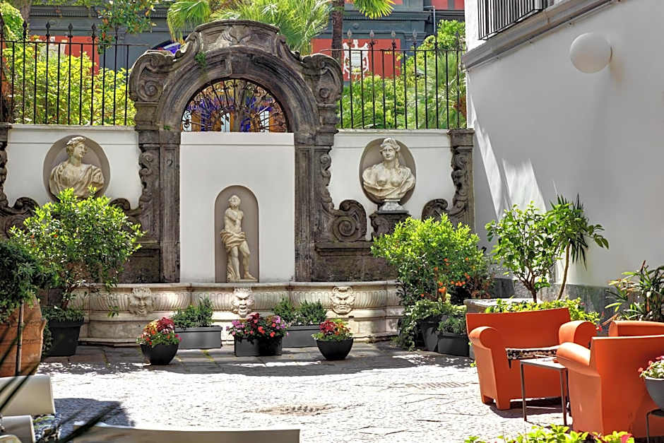 Hotel Piazza Bellini & Apartments