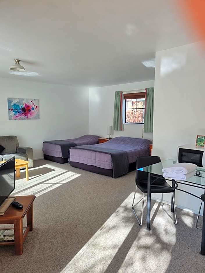 Glenalvon Lodge Motel