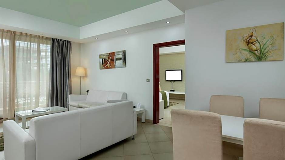 Peninsula Hotel Dar Es Salaam