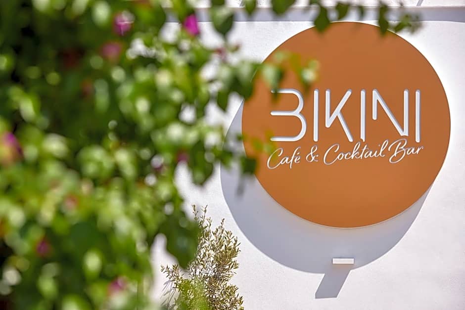 Universal Hotel Bikini