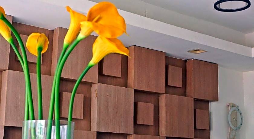 Tacloban Plaza Hotel