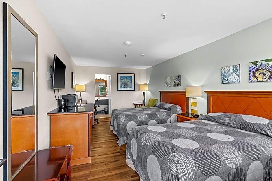 Basecamp Puyallup a Travelodge by Wyndham