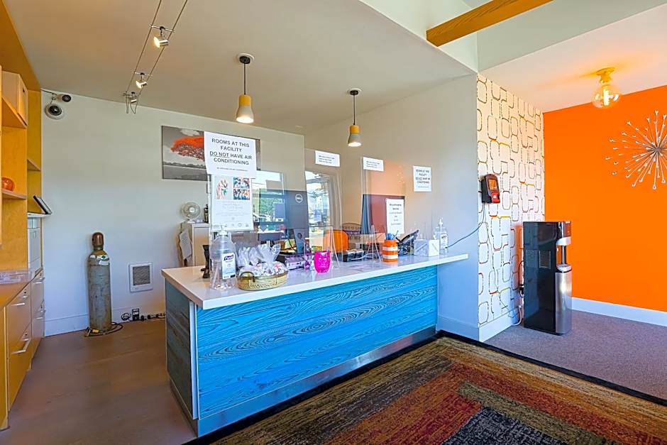 Coast River Inn by OYO Seaside