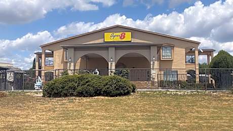 Super 8 by Wyndham Decatur Texas