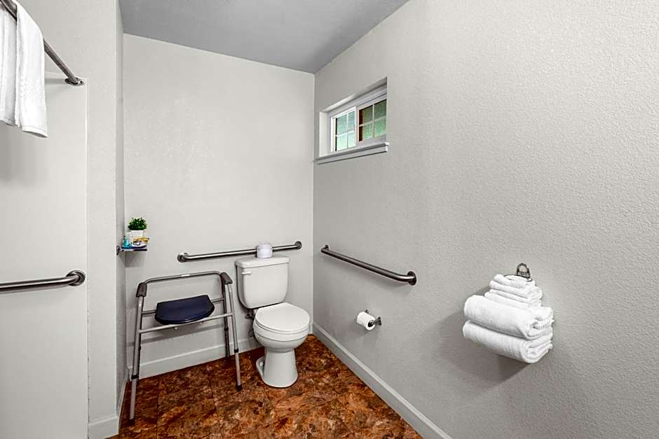 Photo 1 of 5 of 2 Queen Beds, Accessible, Roll in Shower